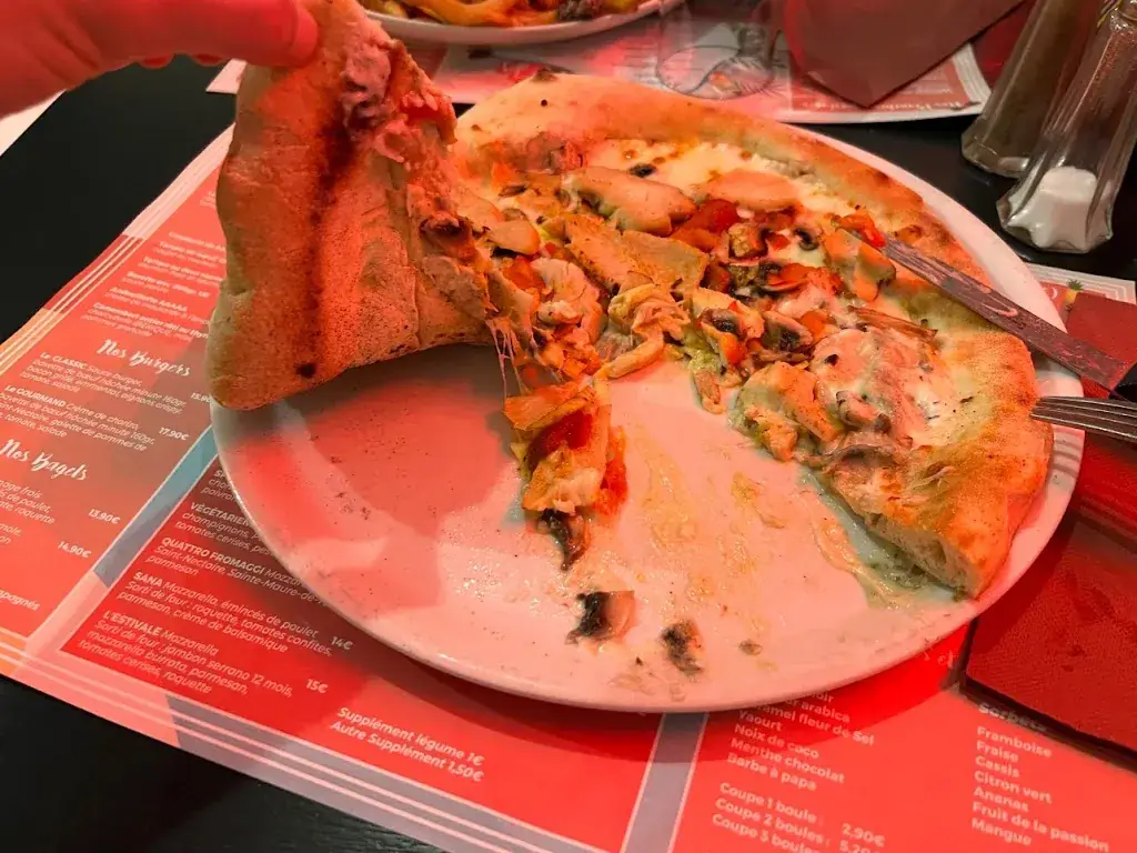 P. Sena_La Bodega Beach_Montbazon_reseña