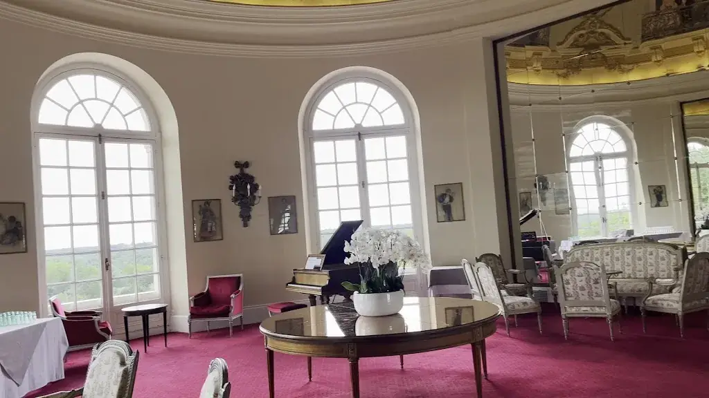 Château d'Artigny restaurant in Montbazon