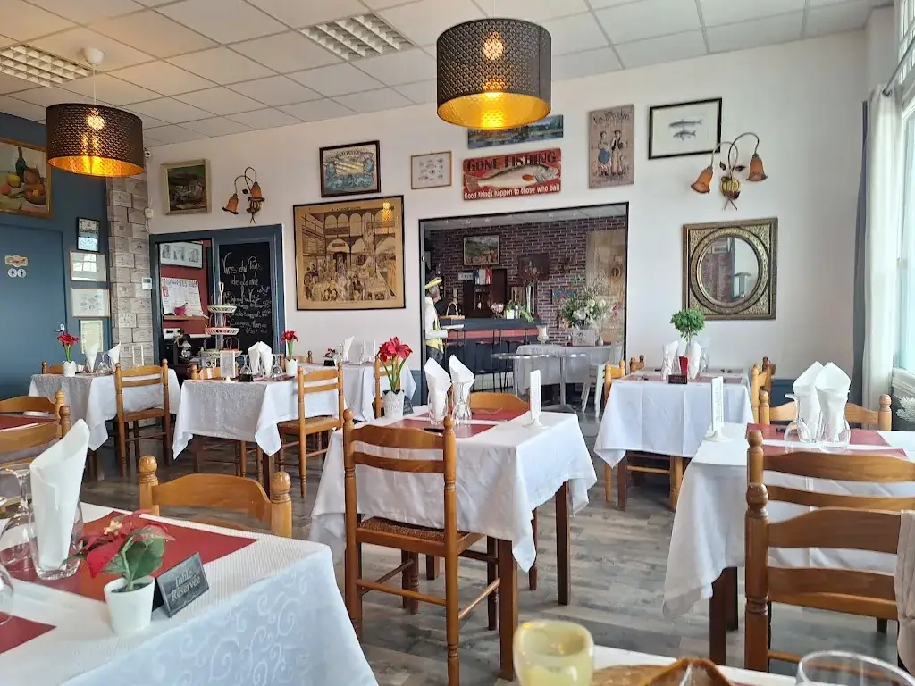 Bistrot du Terminus_Nazelles-Négron_slider_image_3