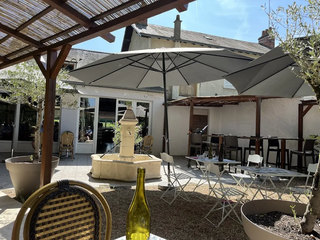 Gillian Evans_RESTAURANT LES PLATANES_Nazelles-Négron_review