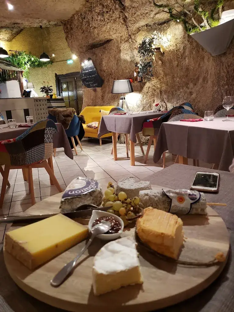 Terence CHU_Les Caves de la Croix Verte_Pocé-sur-Cisse_review