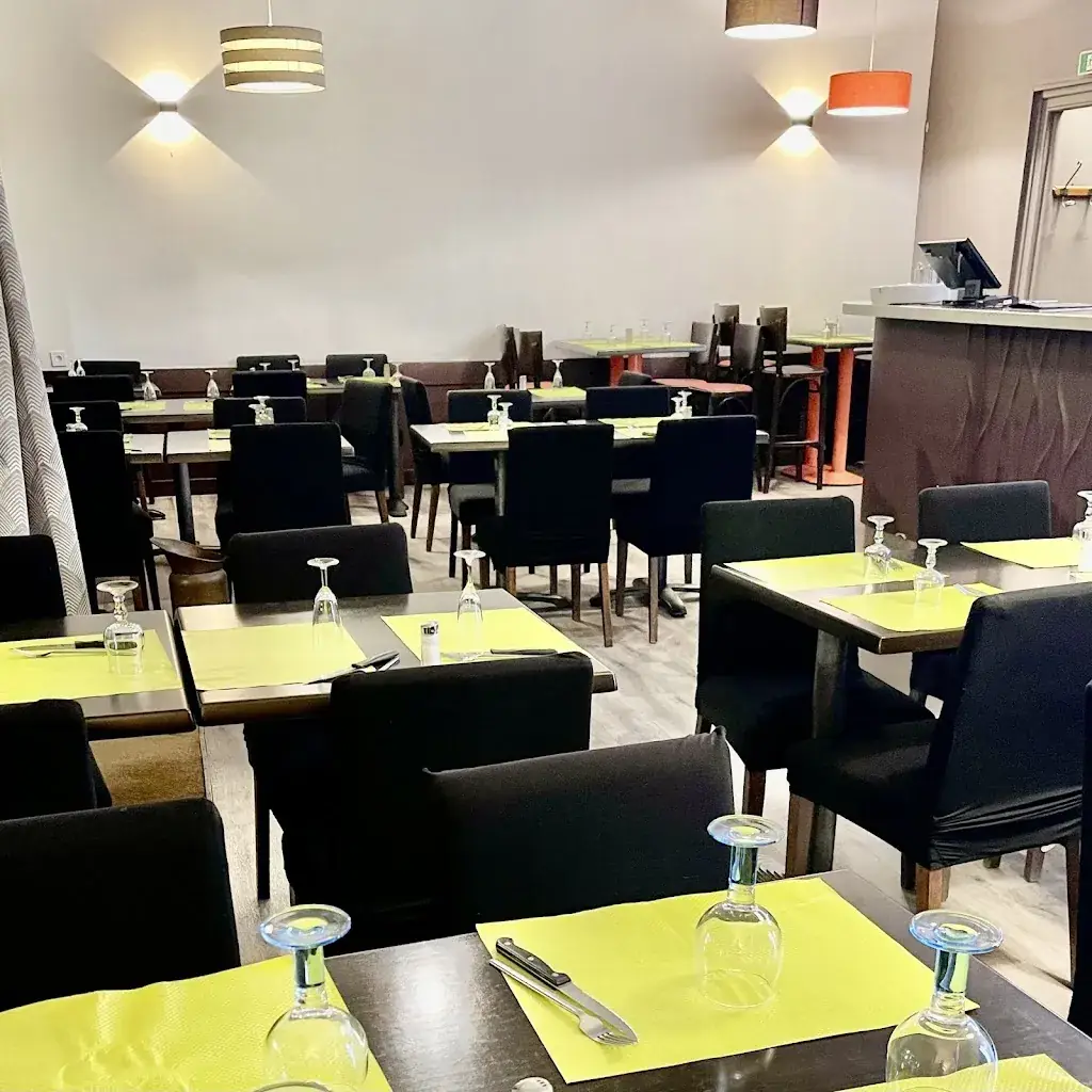 Genas Tandoori restaurant in Bron