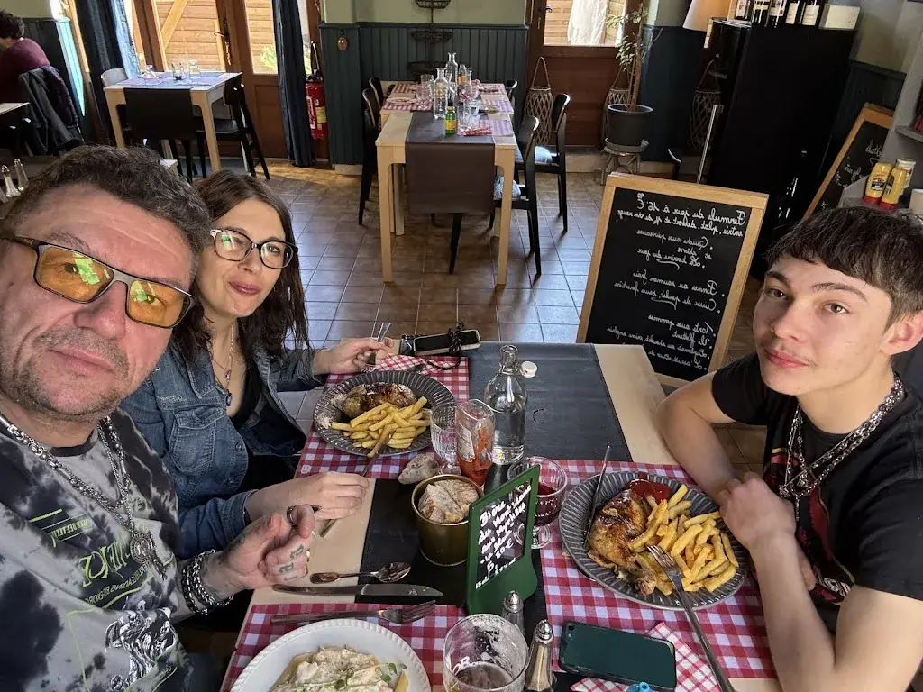 Freddy Artistic Star_Gy Suis Gy Reste_Gy-en-Sologne_reseña