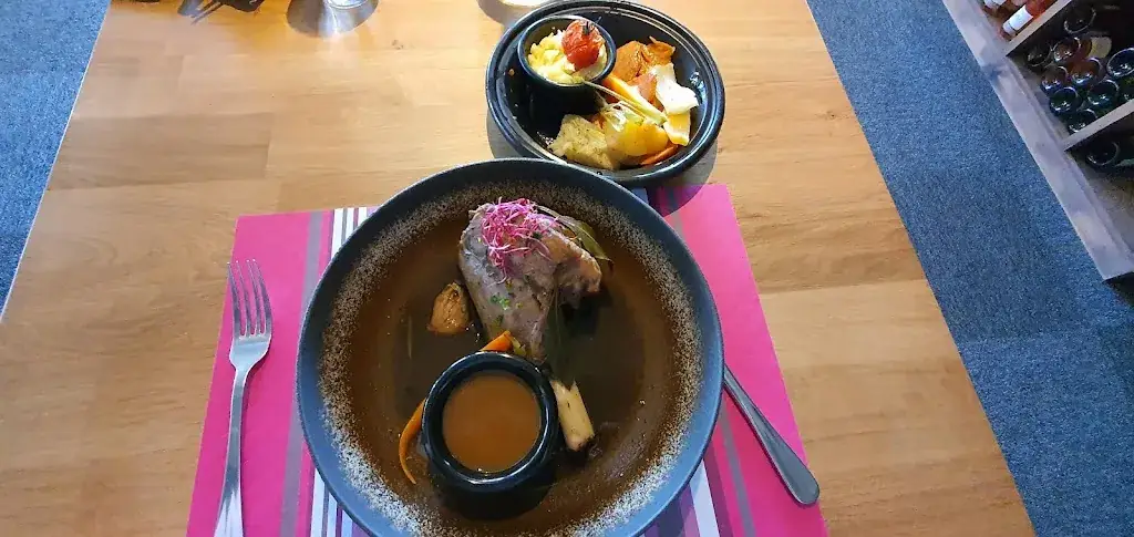 Someone else_Alliance De Sologne_Romorantin-Lanthenay_review