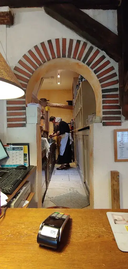 Denise De Figueiredo_Logis Hôtel le Vieux Fusil_Soings-en-Sologne_review