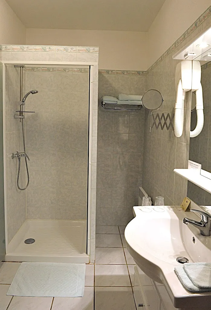 Logis Hôtel Berry Relais_Neuvy-Pailloux_slider_image_2