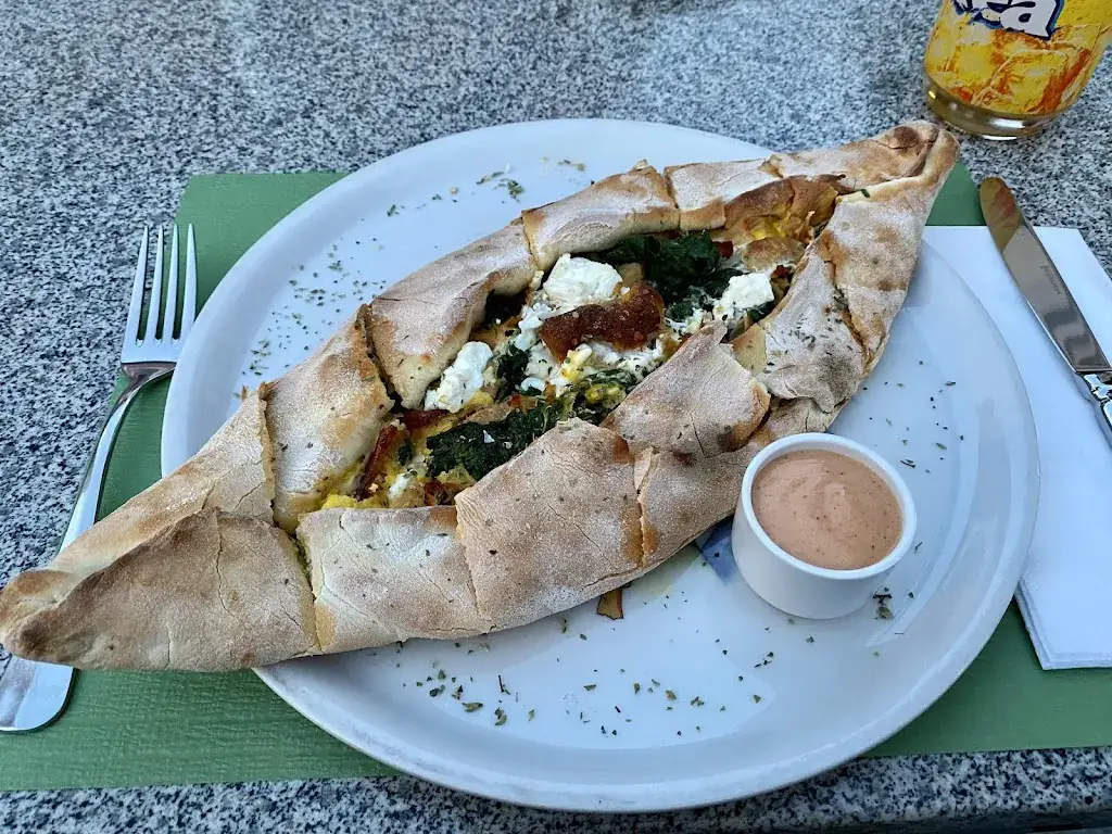 Nergiz_Buchs_slider_image_3