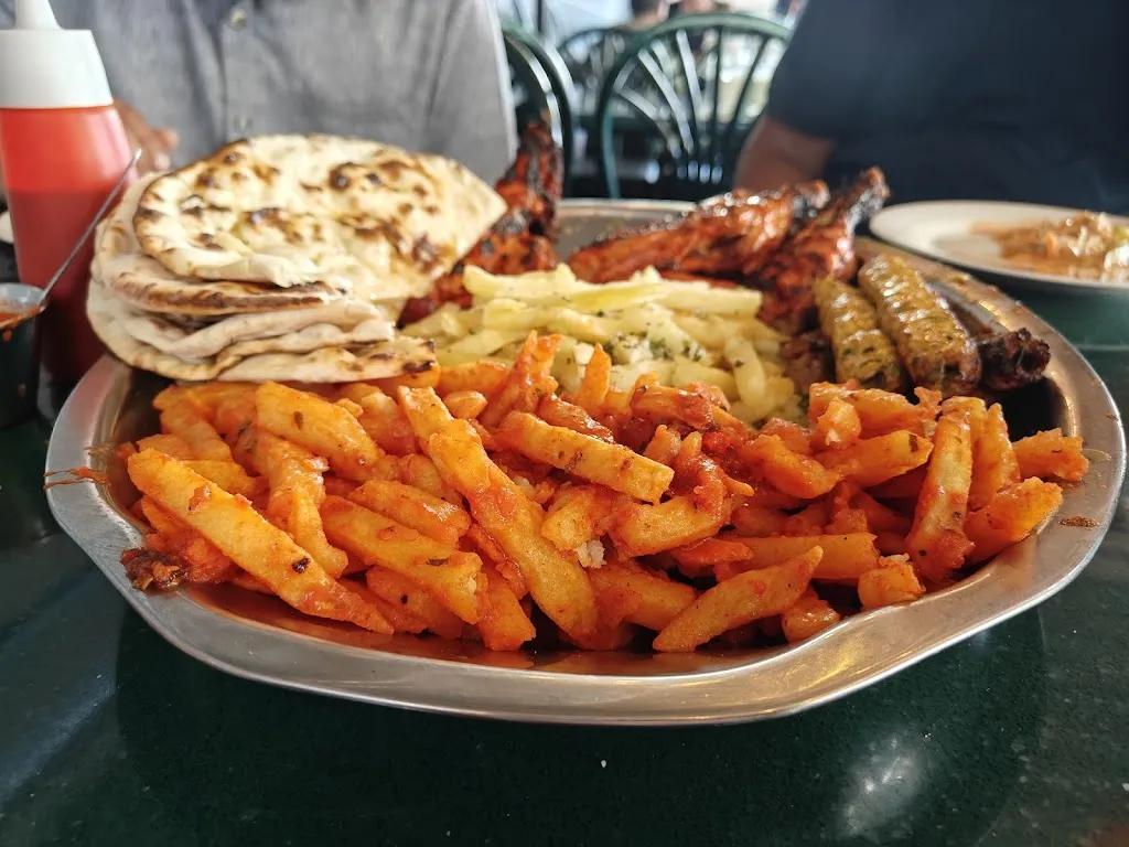 Huzaifa Hameed_Nargis Restaurant_Kenya_review