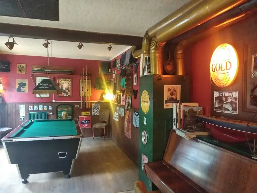 Eric Rouault_The kingfisher_Nargis_review