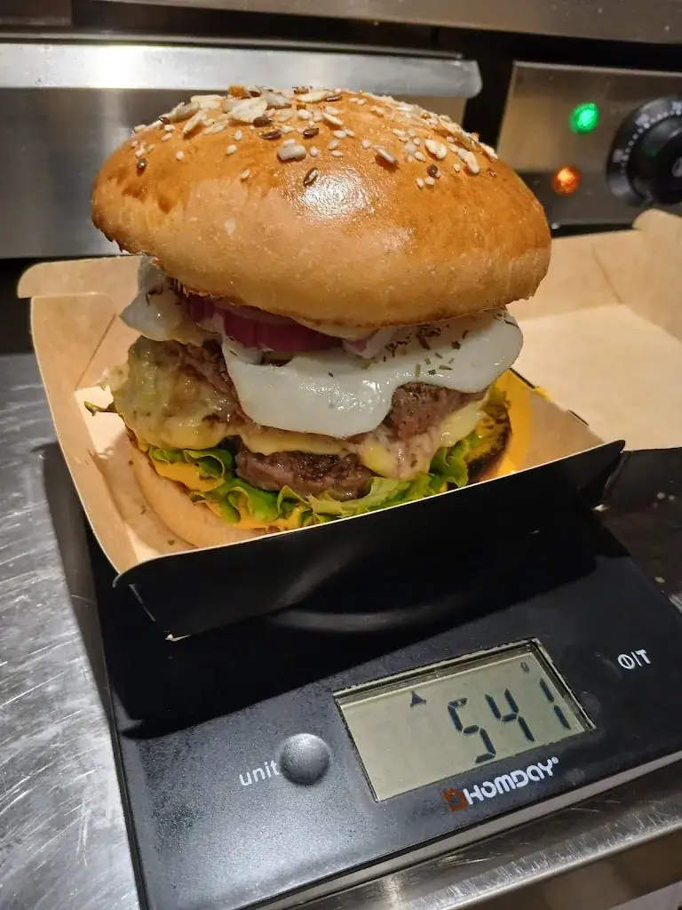 Menü_Bfive_Nérondes_Bild_8