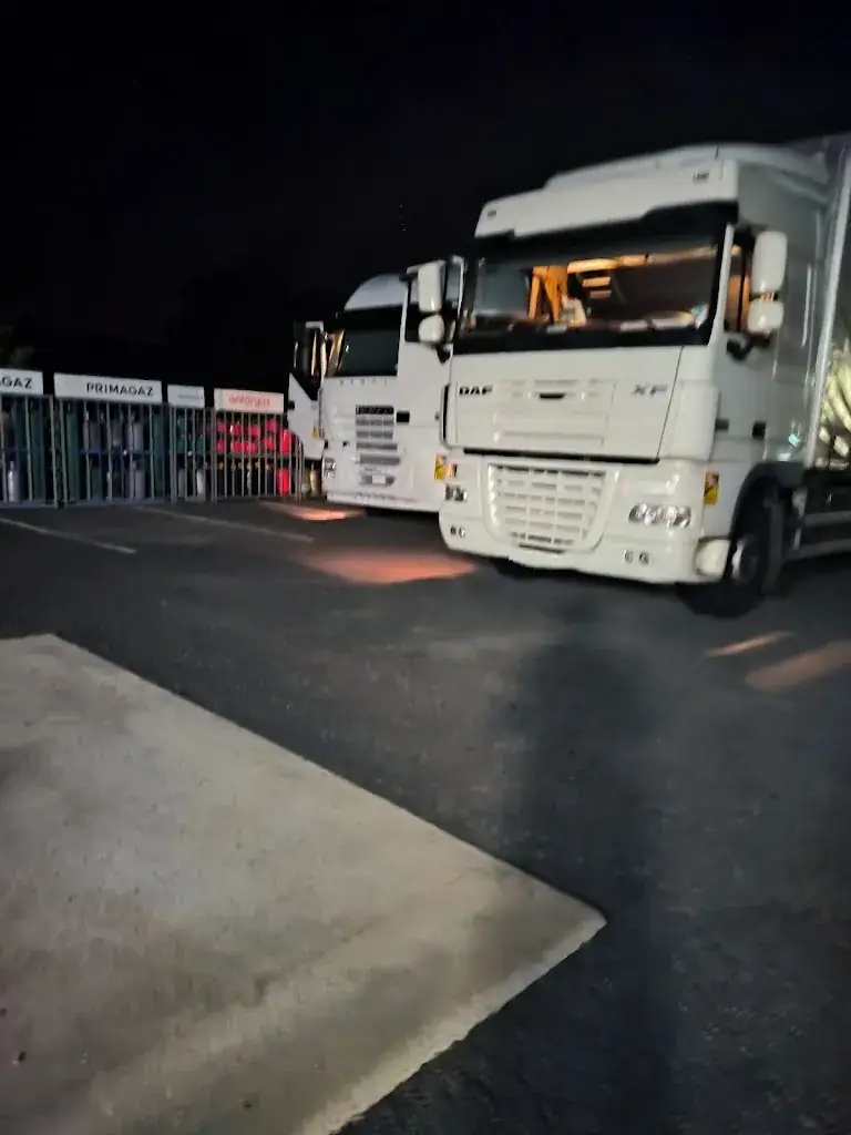 Intermarché CONTACT Nérondes_Nérondes_slider_image_2