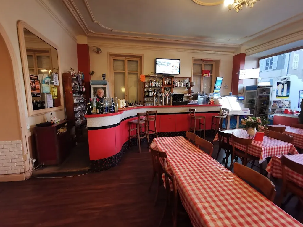 Café Restaurant Le Duché restaurant in Neuvy-Saint-Sépulchre