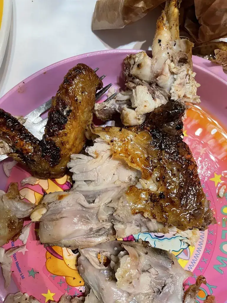 Kf Drs_A Emigrante_Mehun-sur-Yèvre_review