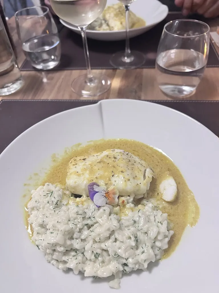 Audrey Vuillemard_Café de l'Horloge_Mehun-sur-Yèvre_review