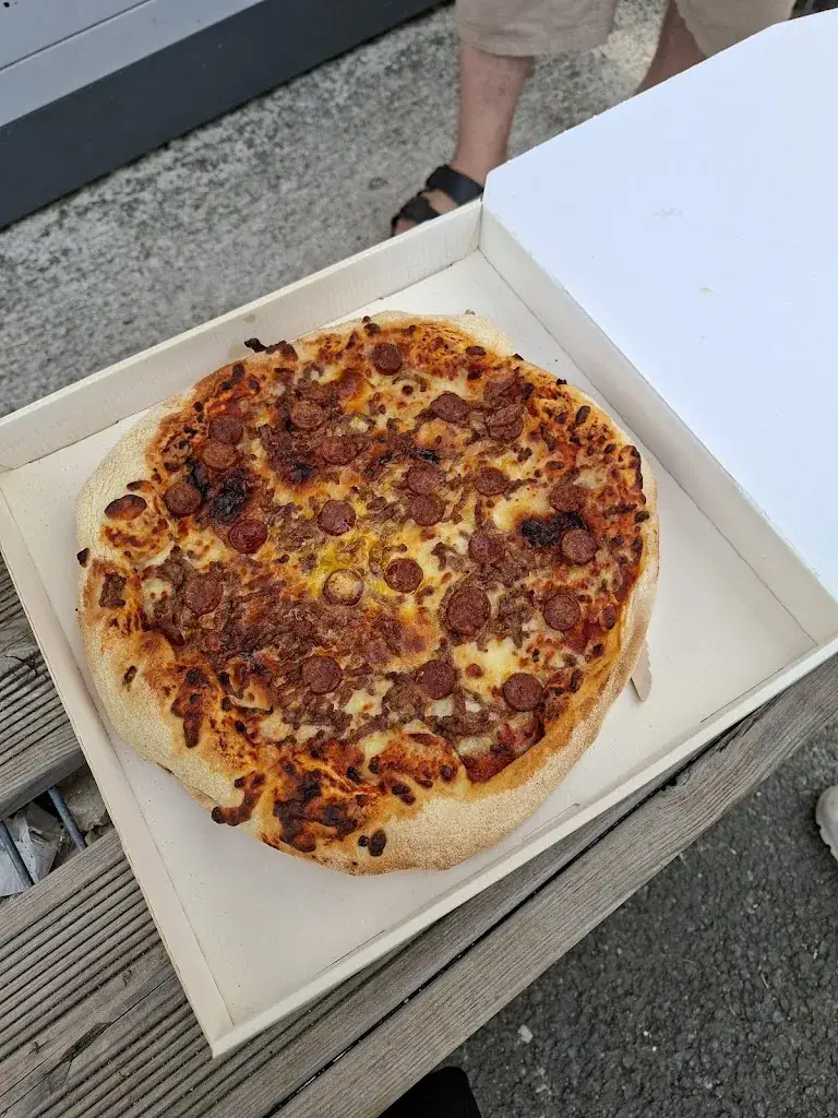 23 pizzas street distributeur Mehun-sur-yèvre_Mehun-sur-Yèvre_slider_image_2