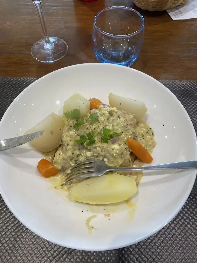 Gianni Goussé_Table 76_Vignoux-sur-Barangeon_review