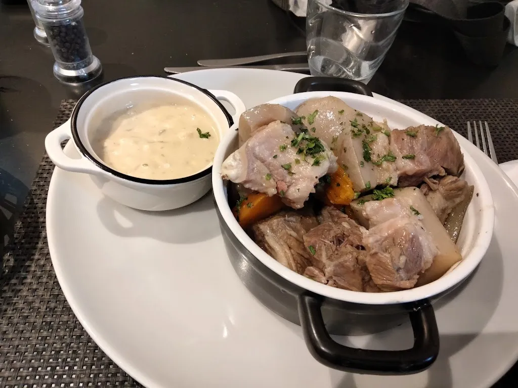 Nicola Brutti_Hôtel de Paris_Nogent-sur-Vernisson_review