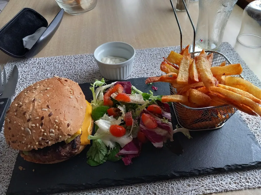 Hotel - Restaurant De La Gare_45330_slider_image_2