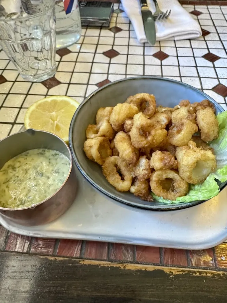 Krista Breaux_The Grill Room_Paris_review