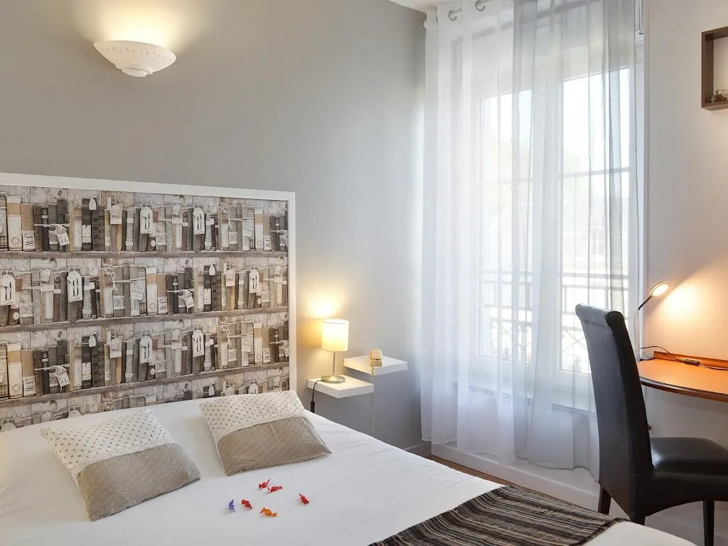 Logis Hôtel Ecu de France_Malesherbois_slider_image_2