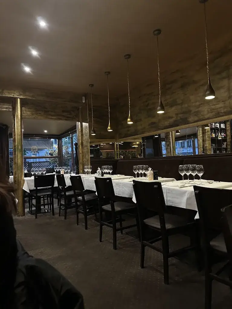 Kathleen Alano_La Rucola_Paris_review