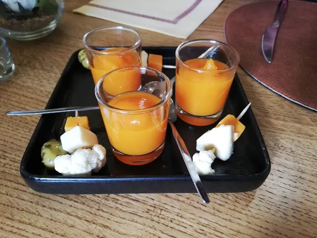 Celine E._Auberge Sainte Catherine_Troo_review