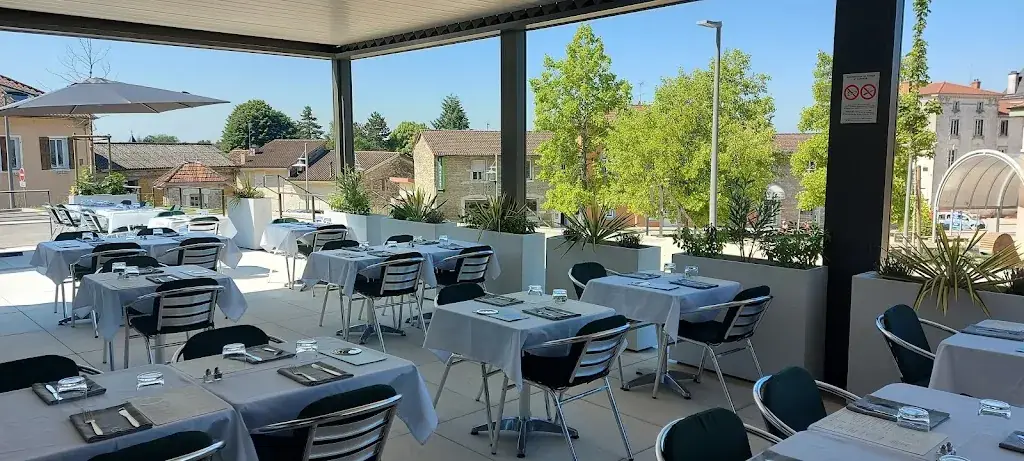 Chez nous - Brasserie Restaurant in Ceyzériat