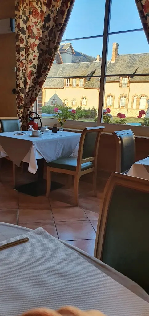 SIAV ibiza_VVF Domaine de la grande Garenne à Neuvy sur Barangeon_Neuvy-sur-Barangeon_review