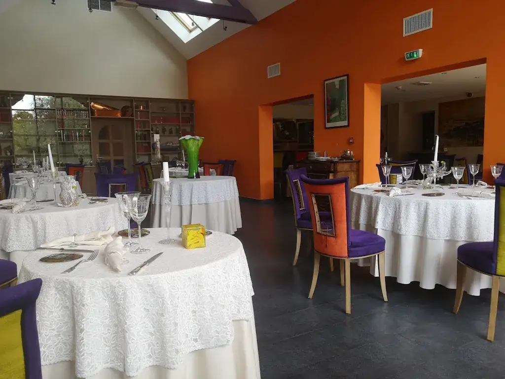 Julien B_Logis Hôtel Ô en Couleur_Nouvelle_review