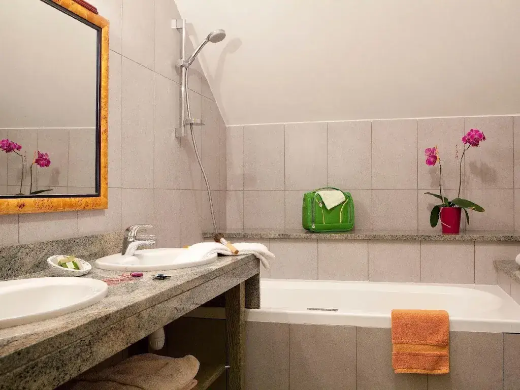 Logis Hôtel Ô en Couleur_Nouvelle_slider_image_3