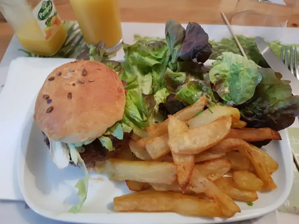 Auberge du Bon Laboureur restaurant in Nouvelle