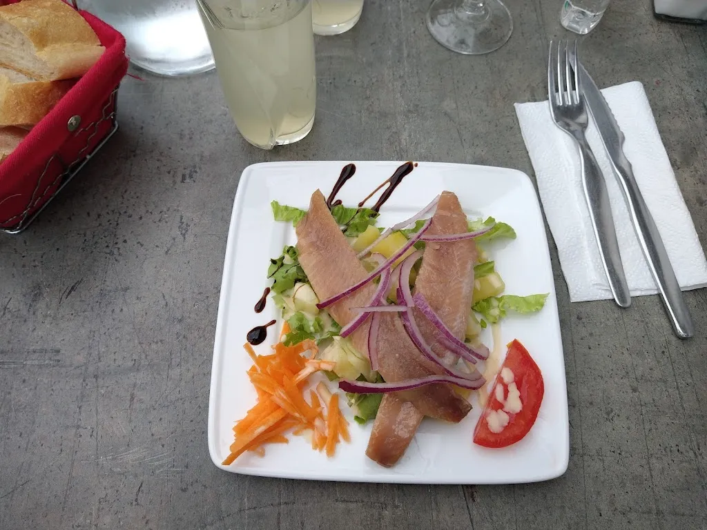 Vincent DESRUELLE_Café du Nord_Outarville_review