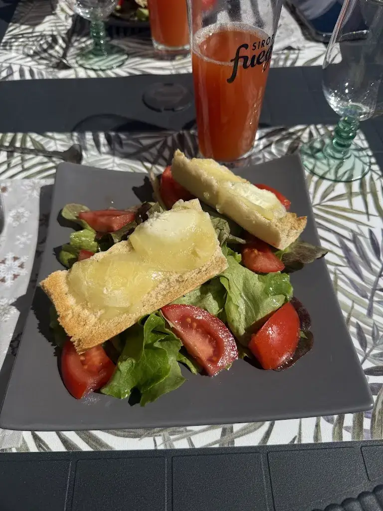 Margaux Cruveiller_Trez' Cafe_Ouzouer-sur-Trézée_recensione