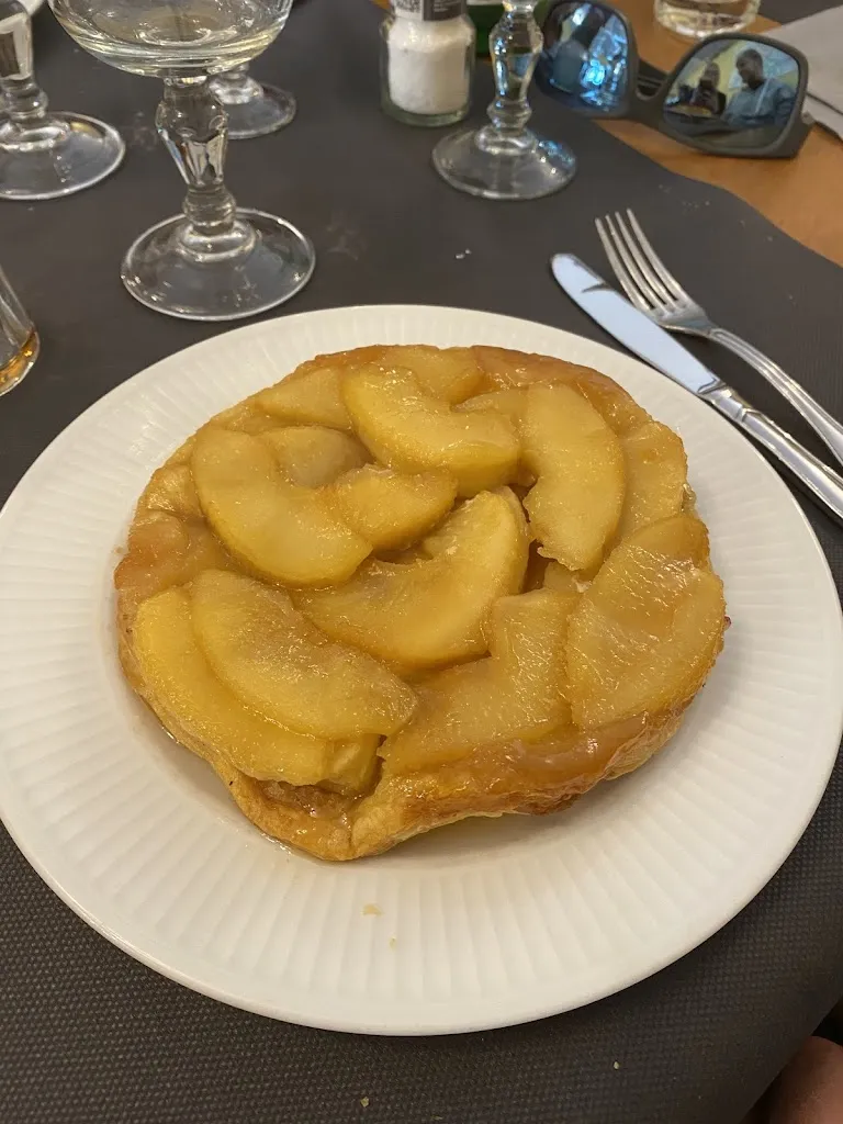 Ségolène Mary_Le Commerce_Romaine_review