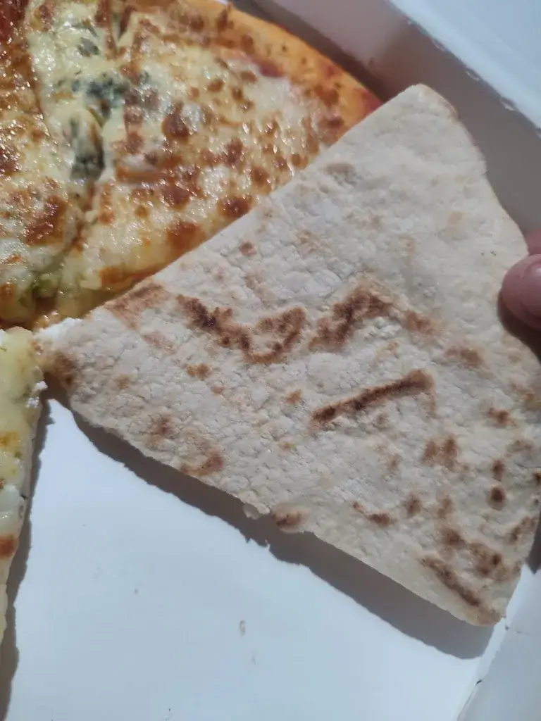 Menu_Charli pizz_Romaine_image_7