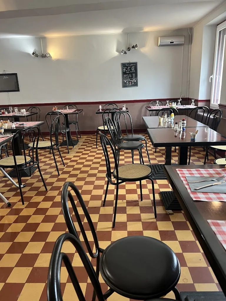 Le Lucky's_Charsonville_slider_image_3