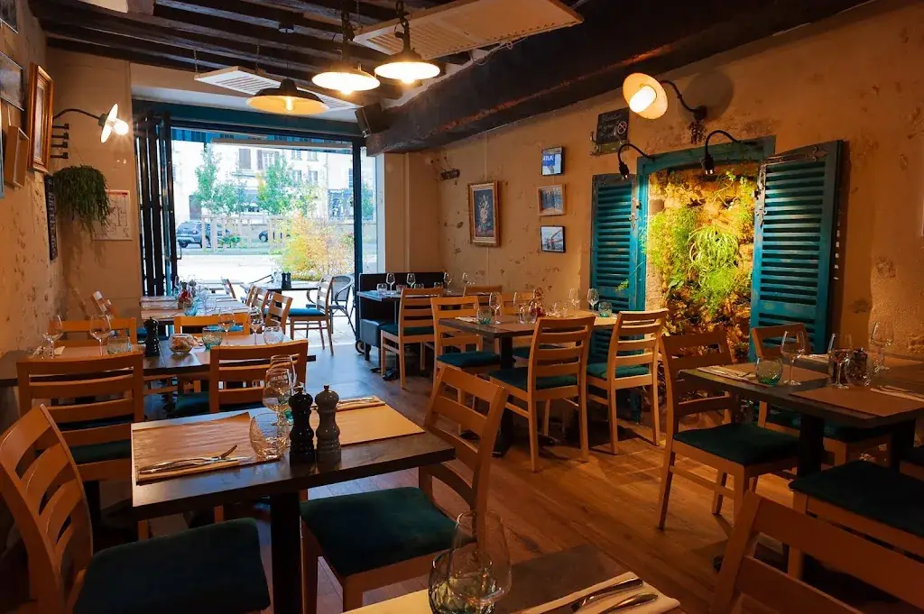 La Terrasse Saint Pol restaurant in Nogent-le-Rotrou