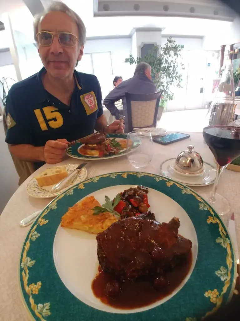 Camilla Radford-Furman_Laurendière_Olivet_review