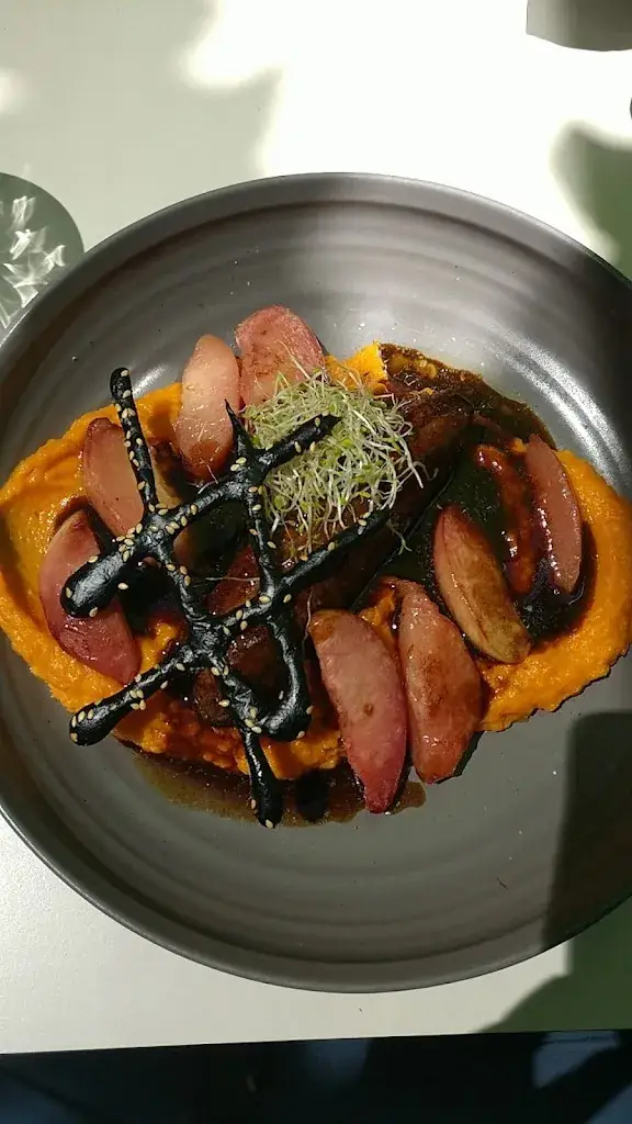 Brad Golchin_Atelier 128_Olivet_review