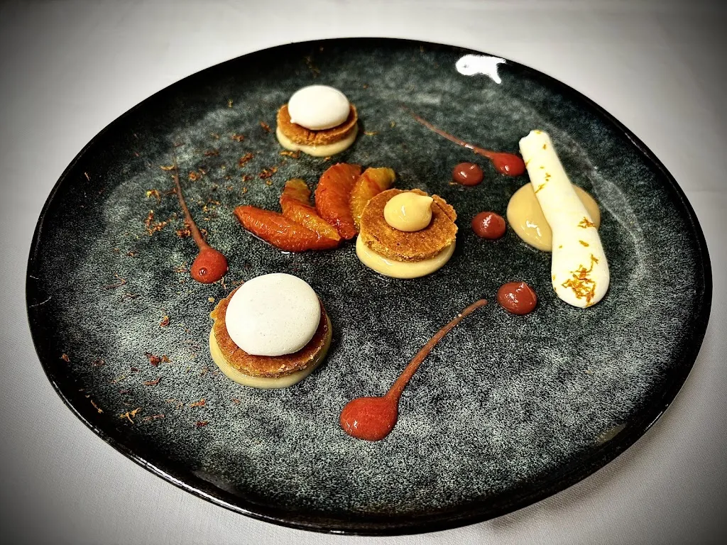 Au Fil des Roses_Quiers-sur-Bezonde_slider_image_1