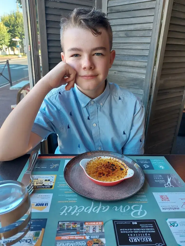 Sean Ashton_La Claise Bar Restaurant_Preuilly-sur-Claise_review