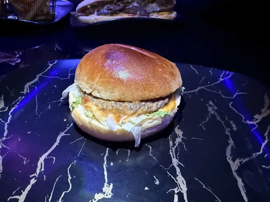 Le Gotham_Oullins-Pierre-Bénite_slider_image_3