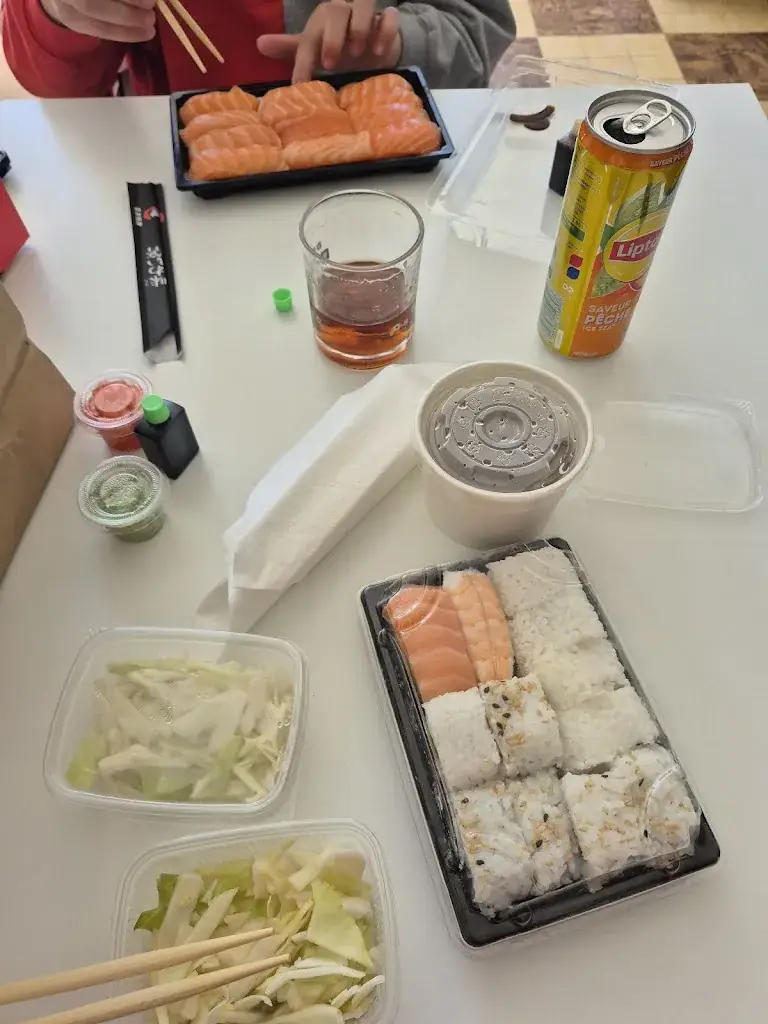 Sushi lover Puiseaux_Puiseaux_slider_image_2