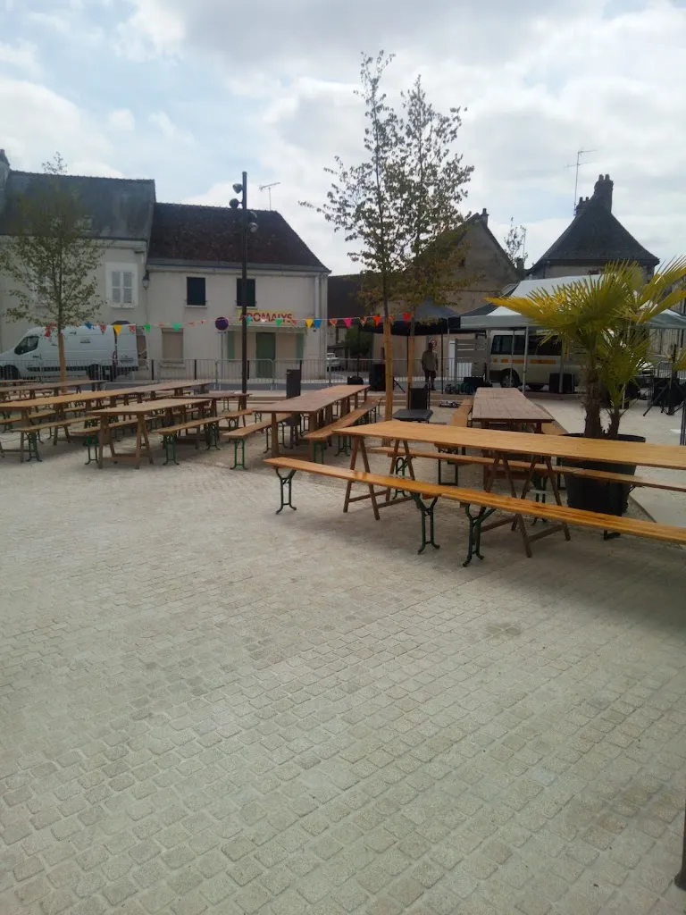 The joy of living_Reignac-sur-Indre_slider_image_2