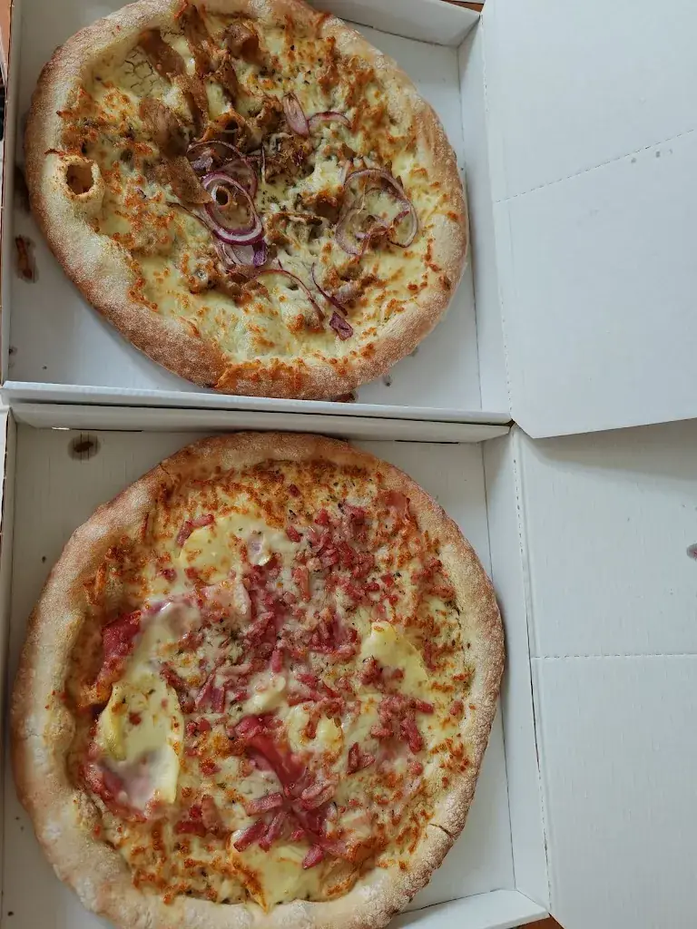 David Pereira_Padova Pizza - Saint Antoine du Rocher_Saint-Antoine-du-Rocher_review