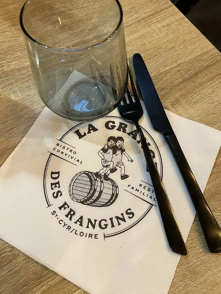 Alicia Canus_La Grange des Frangins_Saint-Cyr-sur-Loire_review