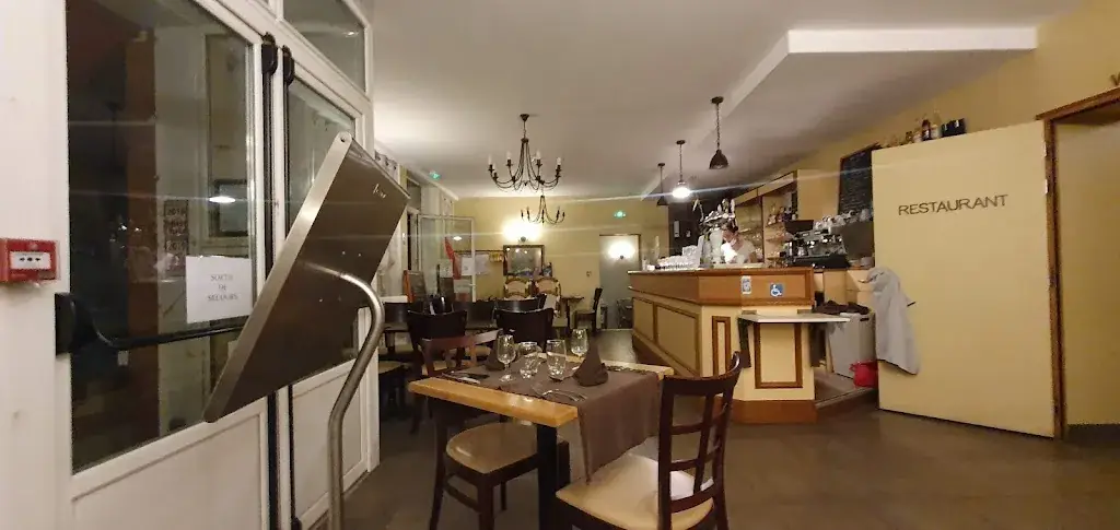 Aleksandr Klincevic_Hôtel Restaurant La Madeleine_Saint-Benoît-sur-Loire_review