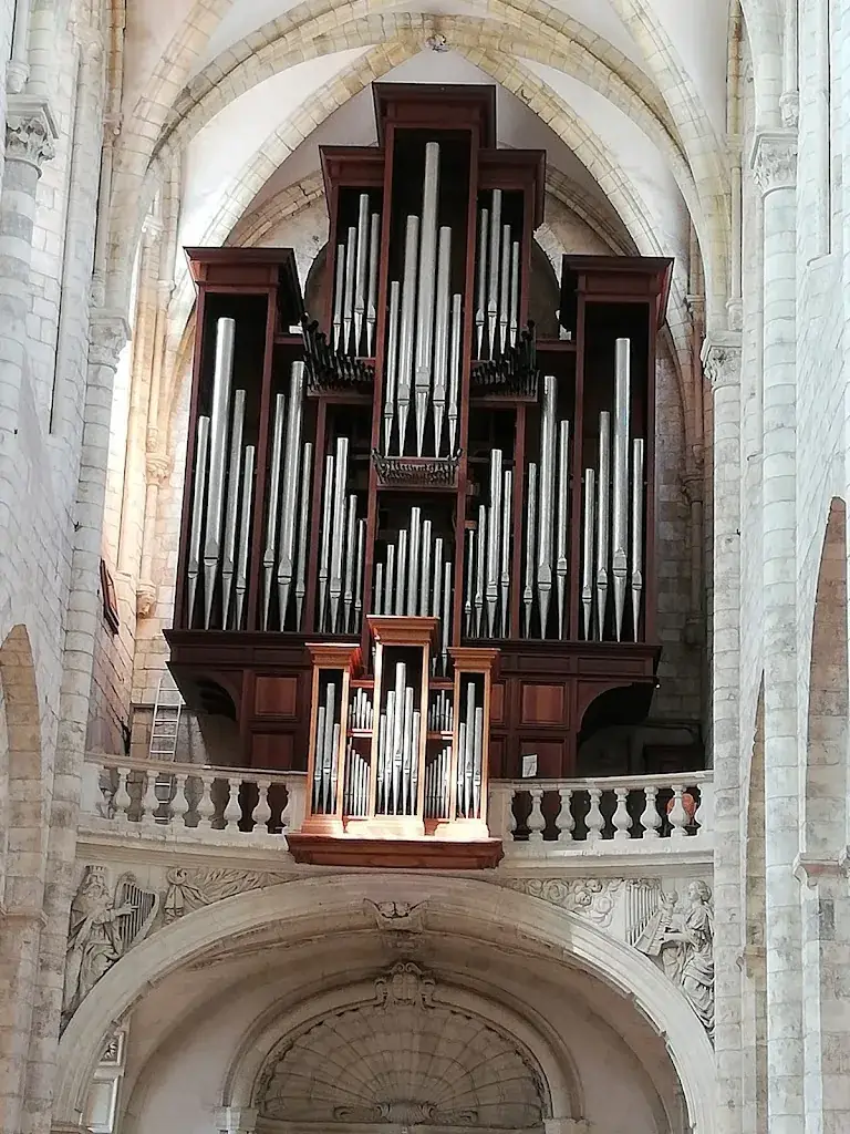 Cafe De La Ville_Saint-Benoît-sur-Loire_slider_image_3