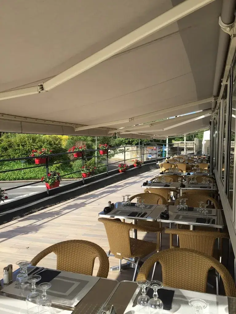 Clos de Saint Cyr restaurant in Saint-Cyr-en-Val