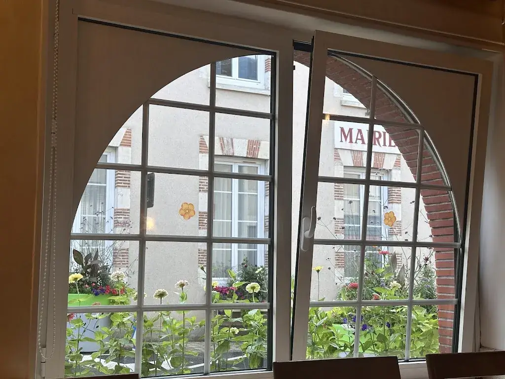 Maria Dèzes_L'Auberge Saint Hubert_Saint-Cyr-en-Val_review